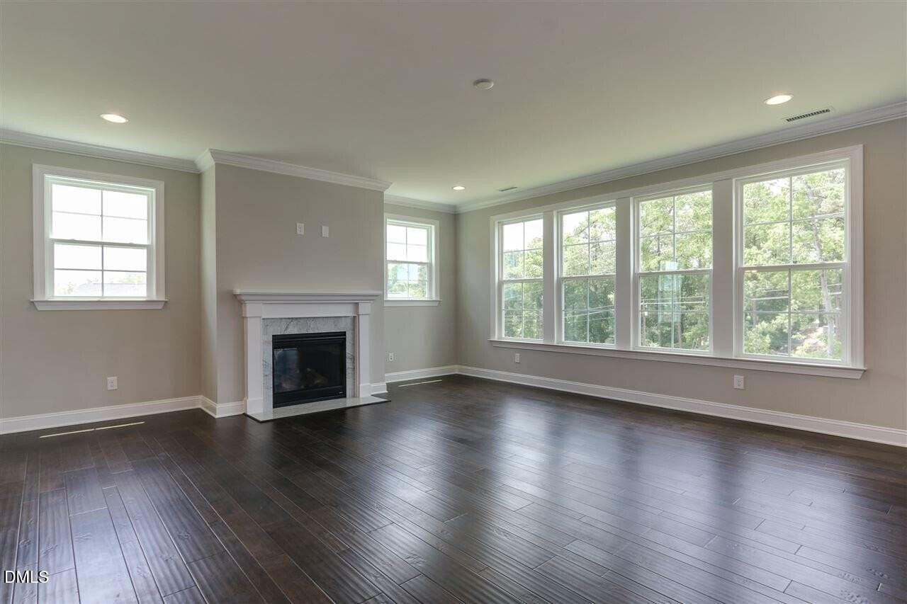 2417 Jester Dr - Photo 7 of 32