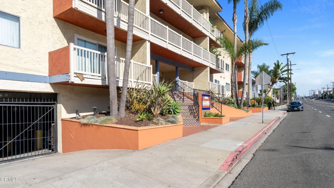 1707 Pacific Coast Hwy #320