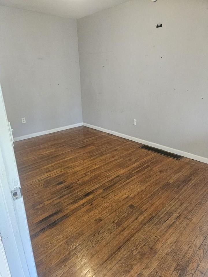 37 Mills Rd - Photo 6 of 10