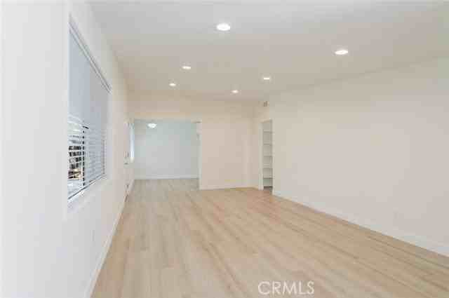 16404 Donmetz St - Photo 2 of 8