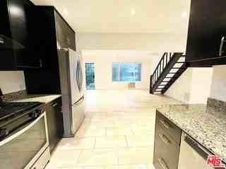 14744 Magnolia Blvd - Photo 3 of 8