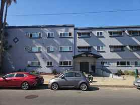 13139 Oxnard St - Photo 1 of 1