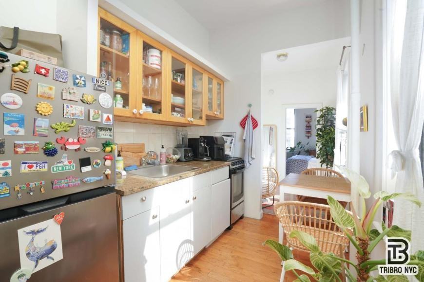 301 W 20th St - Photo 6 of 6