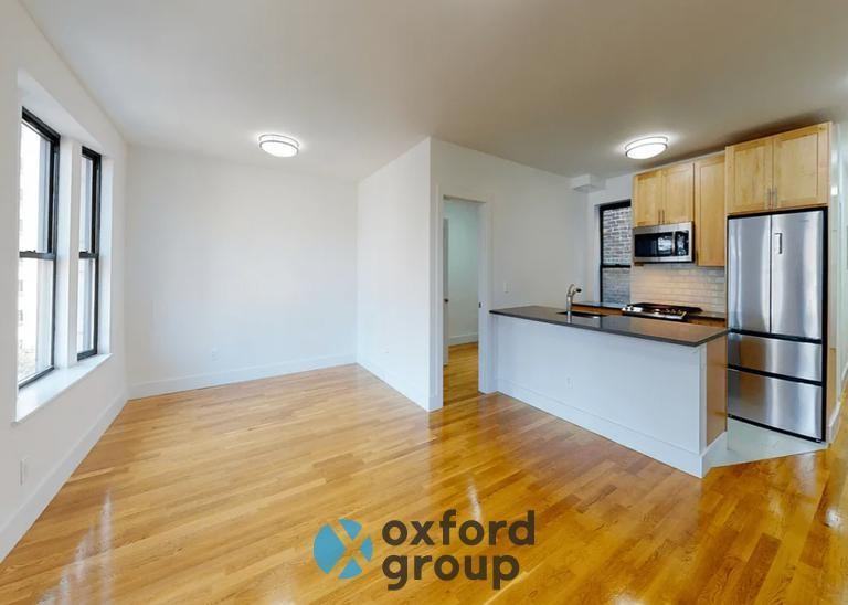 207 W 19th St - Photo 2 of 7