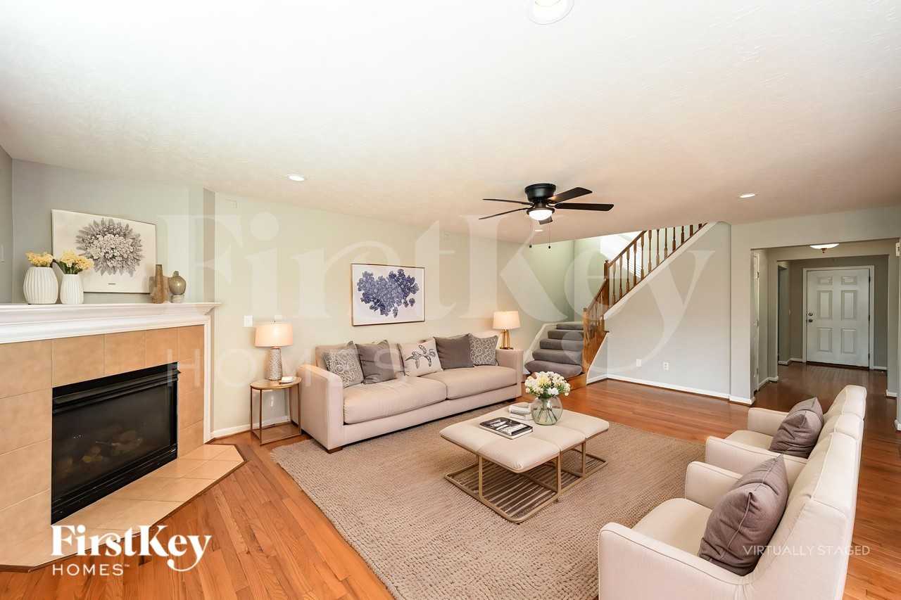 2125 Picketside Dr - Photo 4 of 19