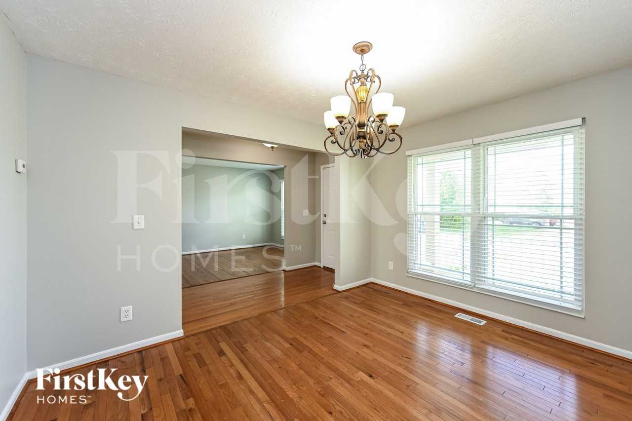 2125 Picketside Dr - Photo 5 of 19