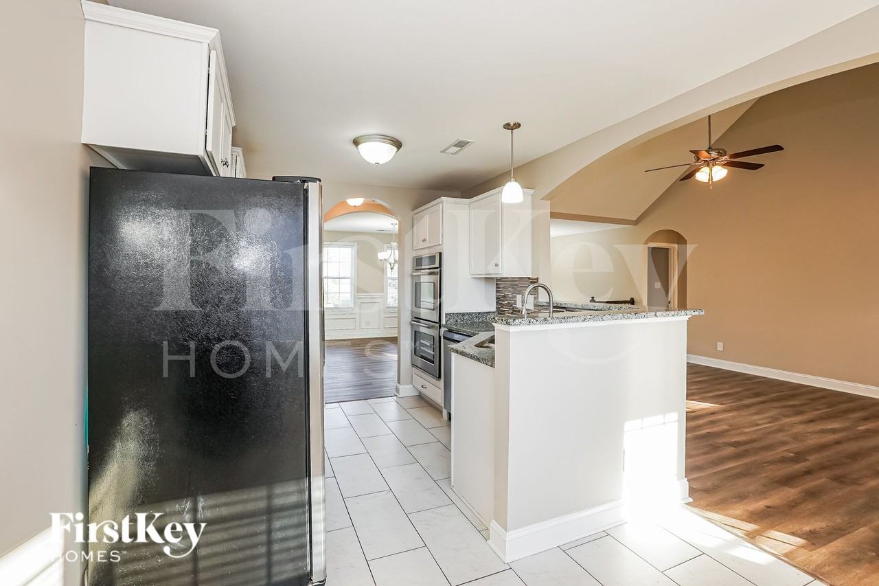 2592 Hattington Dr - Photo 7 of 19