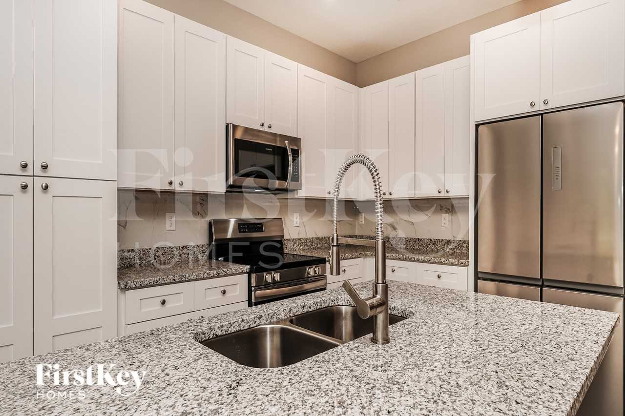 1282 Amelia Ave Sw - Photo 6 of 16