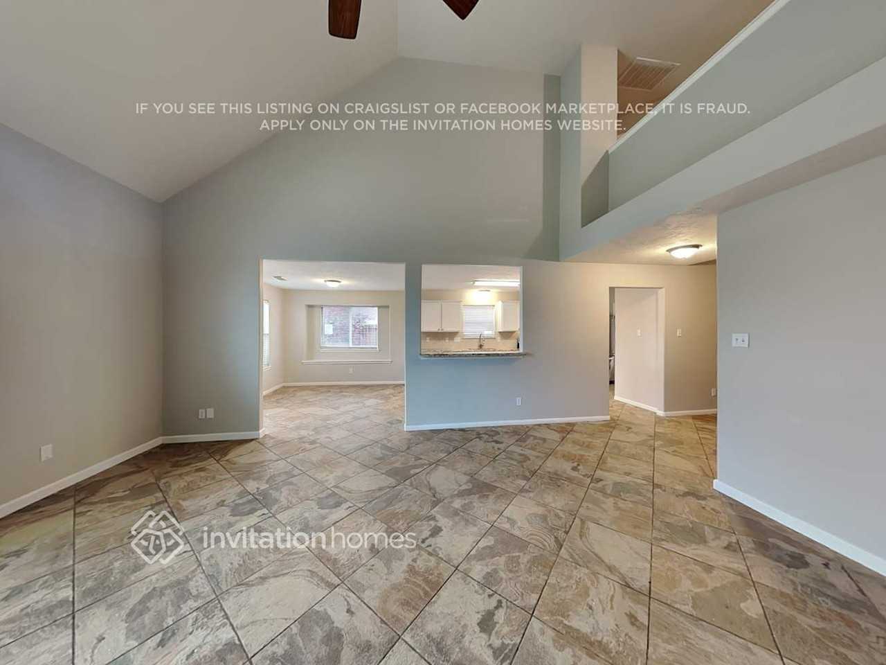 11223 S Country Club Green Dr - Photo 7 of 27