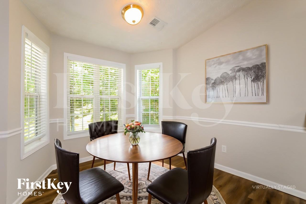 189 Waters Edge Dr - Photo 6 of 18