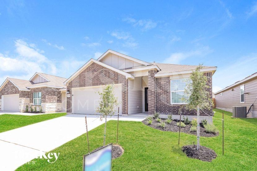 6728 Beehive Dr - Photo 3 of 15