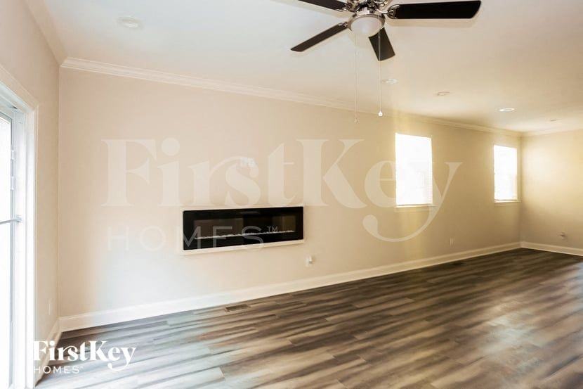 1242 Pless St Nw - Photo 4 of 15