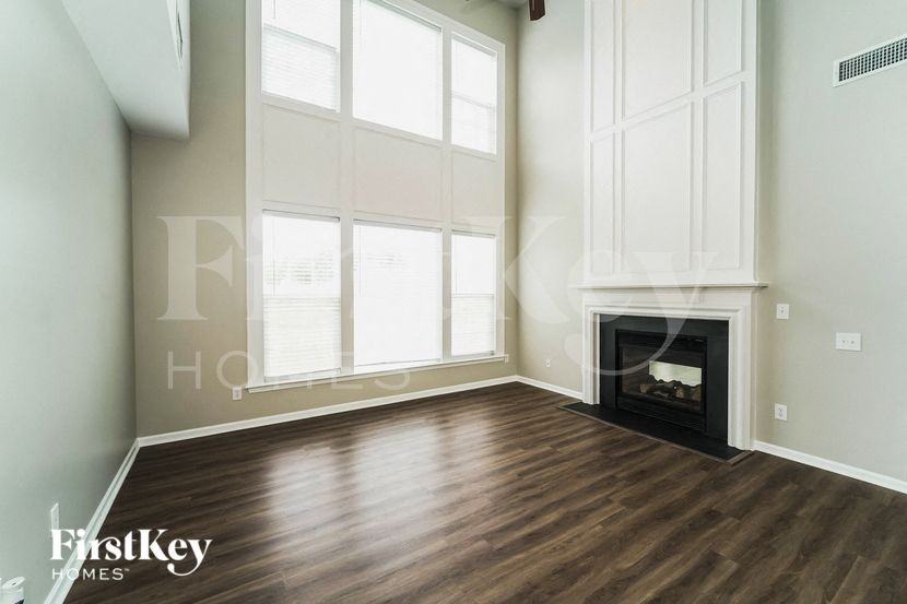 10435 Olde Ivy Way - Photo 3 of 15