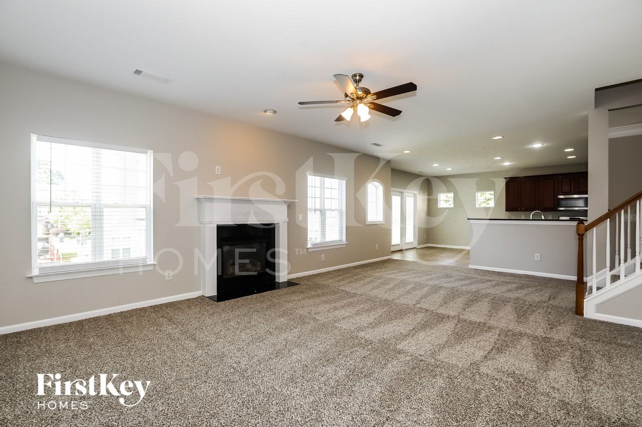 1490 Scenic View Trce - Photo 2 of 15