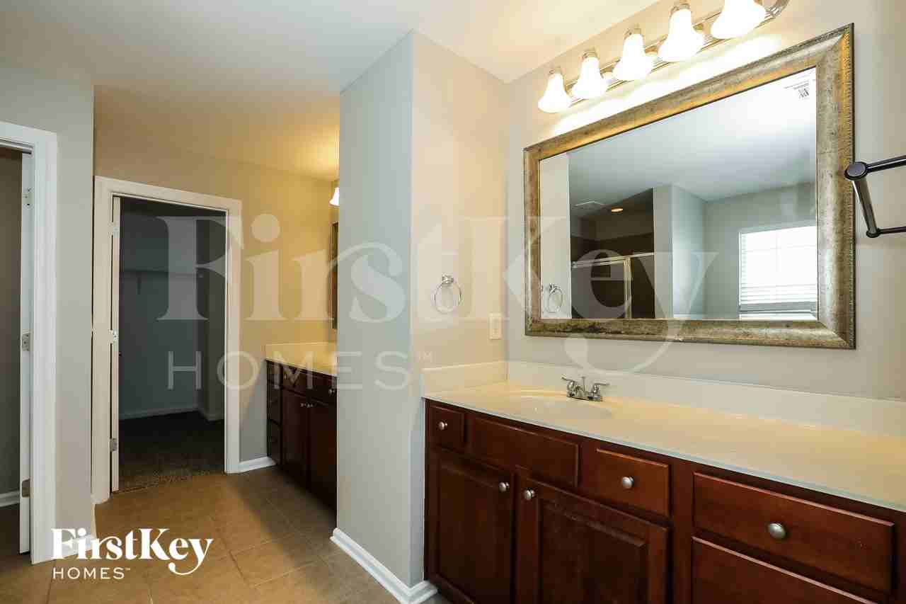 1490 Scenic View Trce - Photo 7 of 15