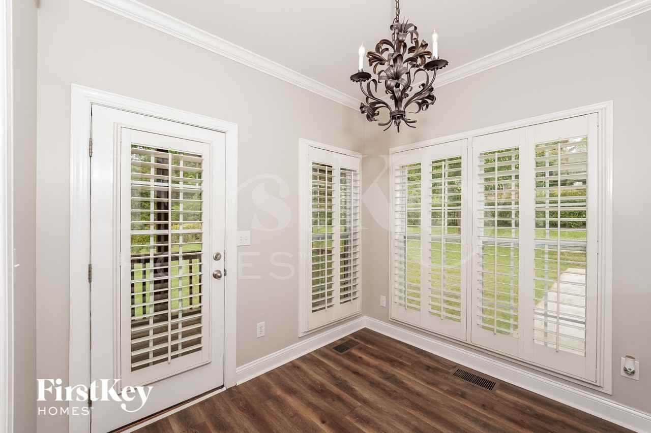 1596 Mountain Lodge Trl - Photo 4 of 15