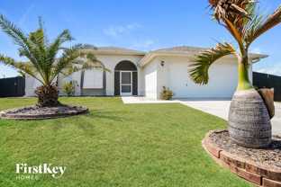 4028 Ne 10th Pl - Photo 1 of 1