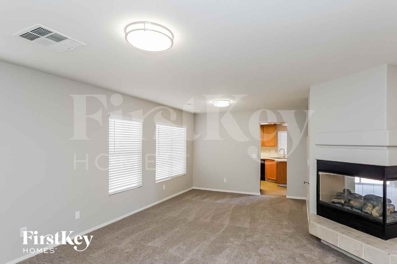 10174 Pennyroyal St - Photo 3 of 15