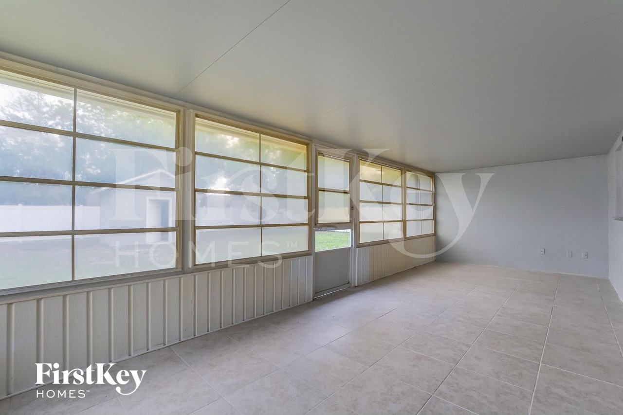 971 Buttercup Ter - Photo 7 of 15