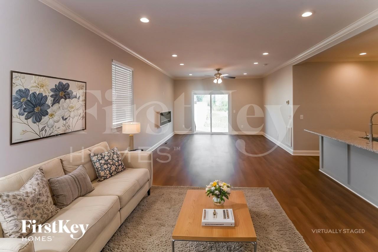 1250 Pless St Nw - Photo 5 of 18
