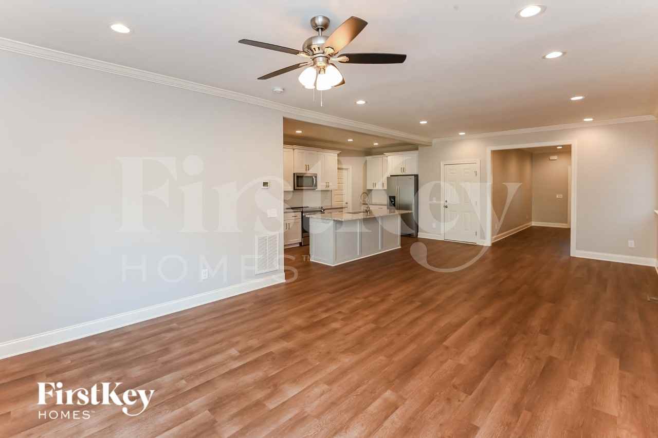 1250 Pless St Nw - Photo 6 of 18