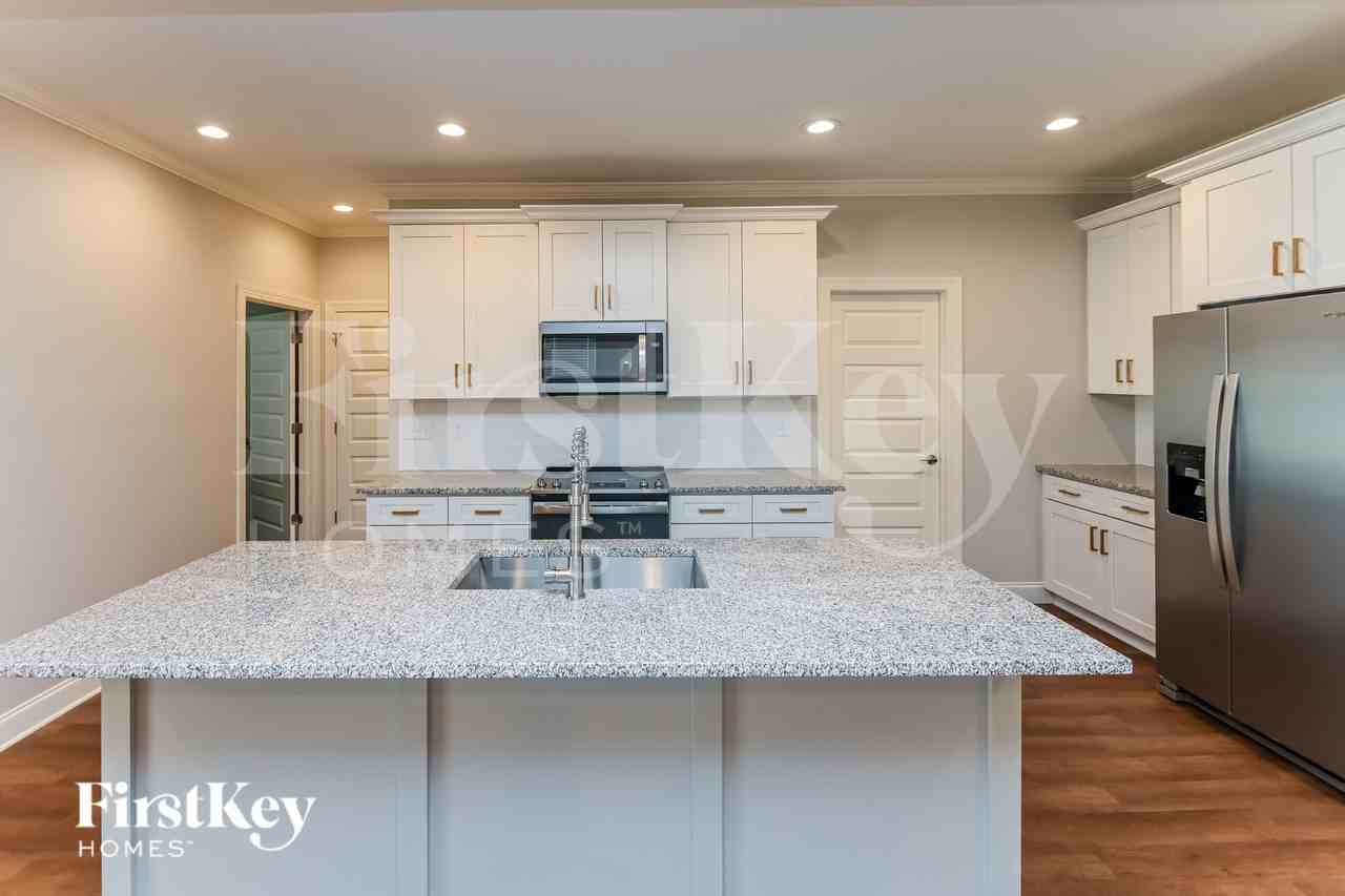 1250 Pless St Nw - Photo 7 of 18