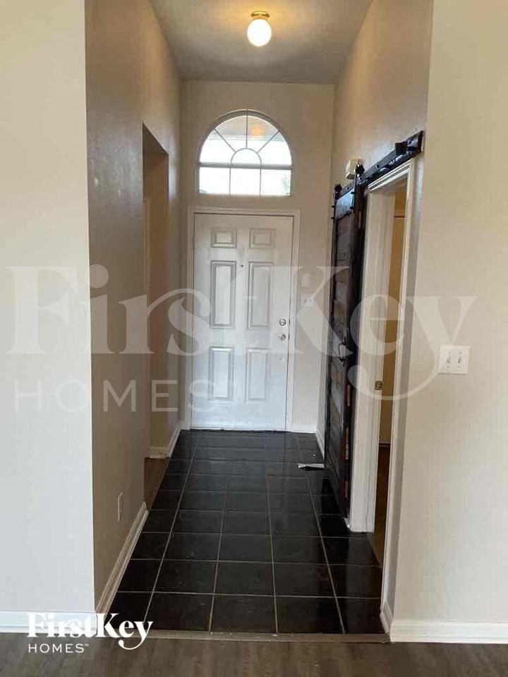 8422 Cherisse Dr - Photo 2 of 13