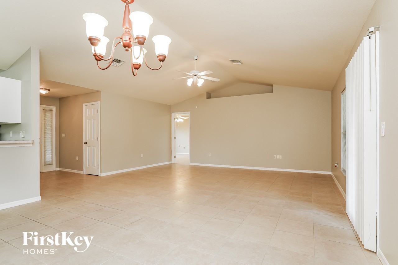 226 North Ave - Photo 2 of 15