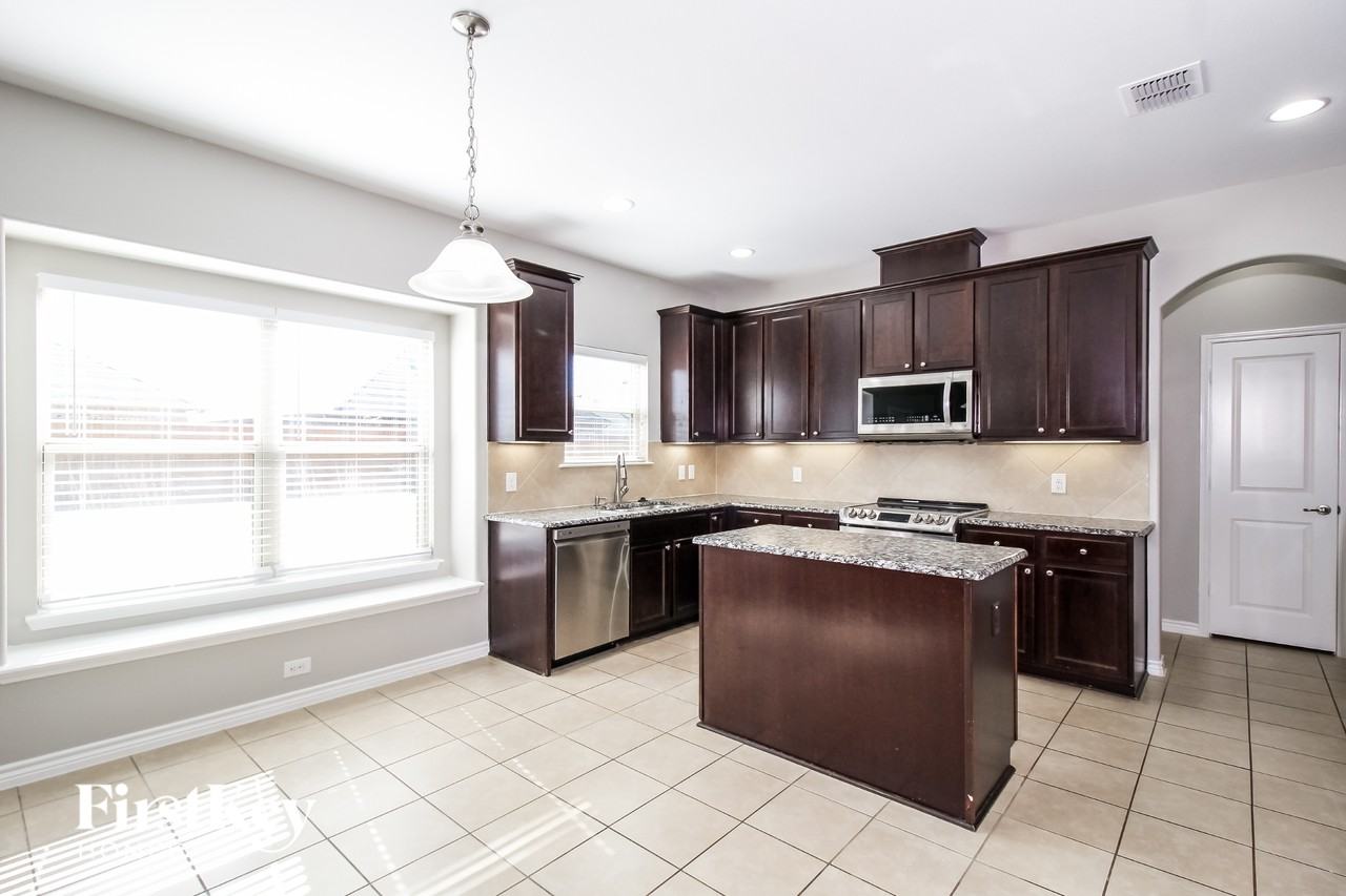 11708 Cape Cod Springs Dr - Photo 4 of 15