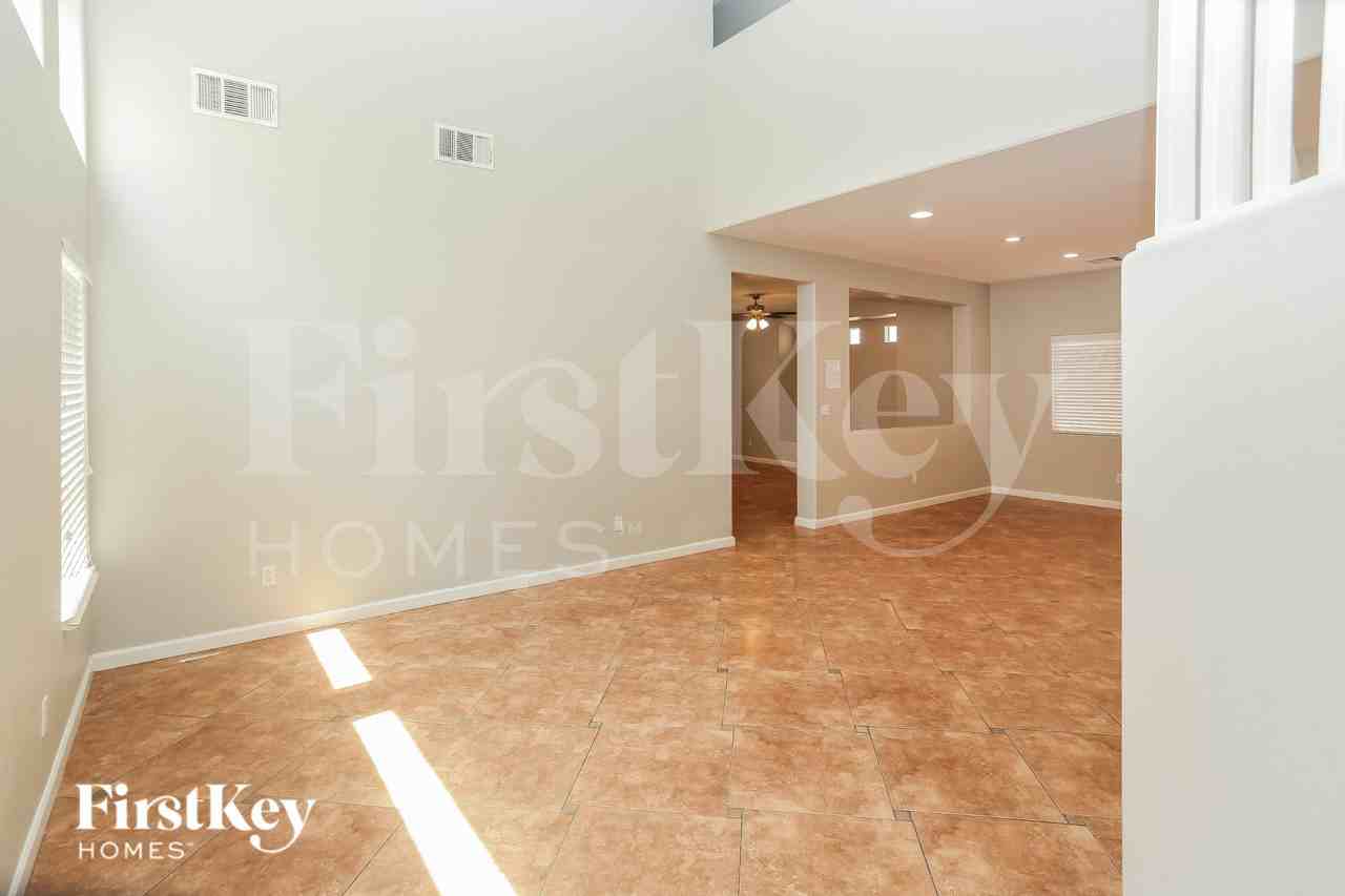 6425 Casamar St - Photo 2 of 16