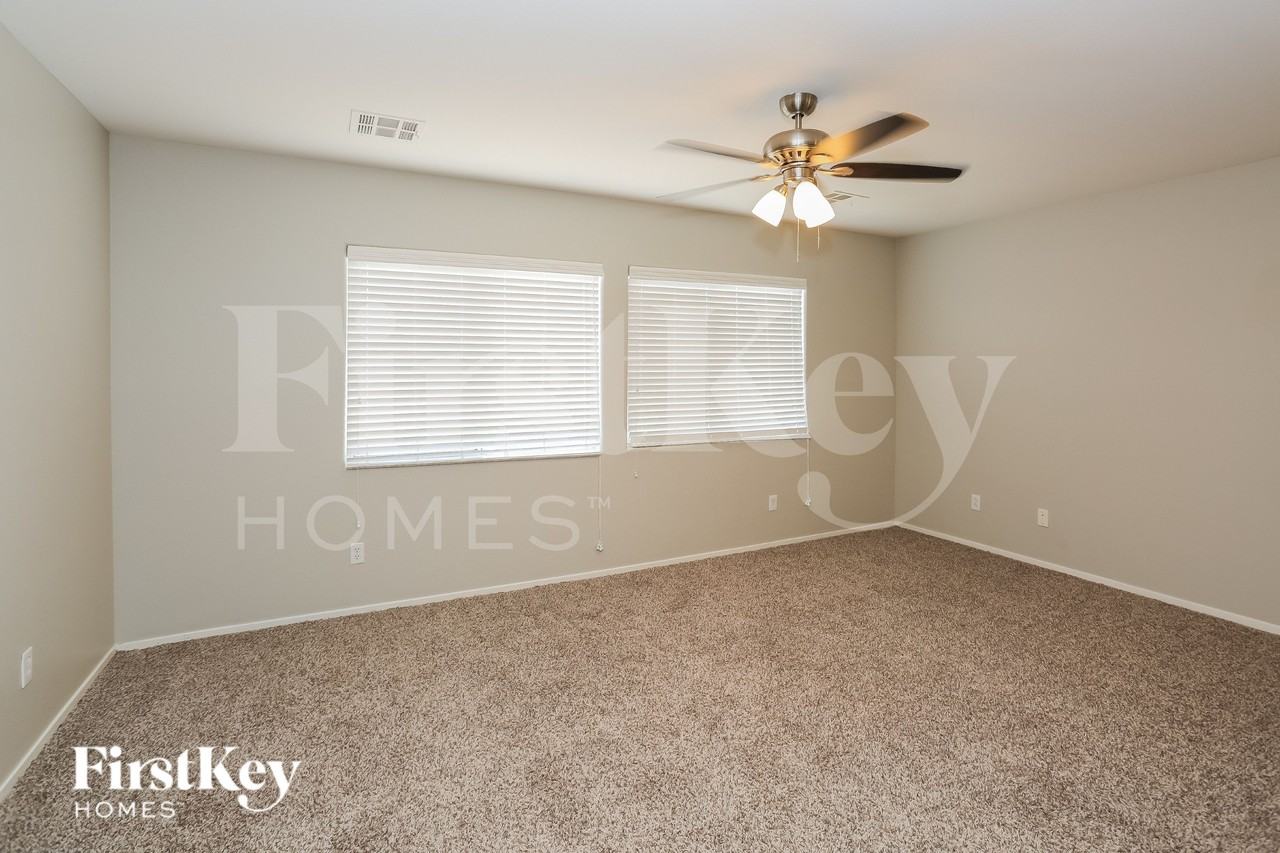 6425 Casamar St - Photo 6 of 16