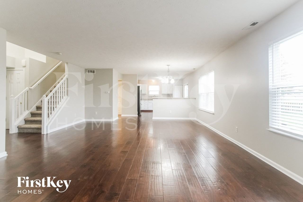 8051 Little River Ln - Photo 2 of 15