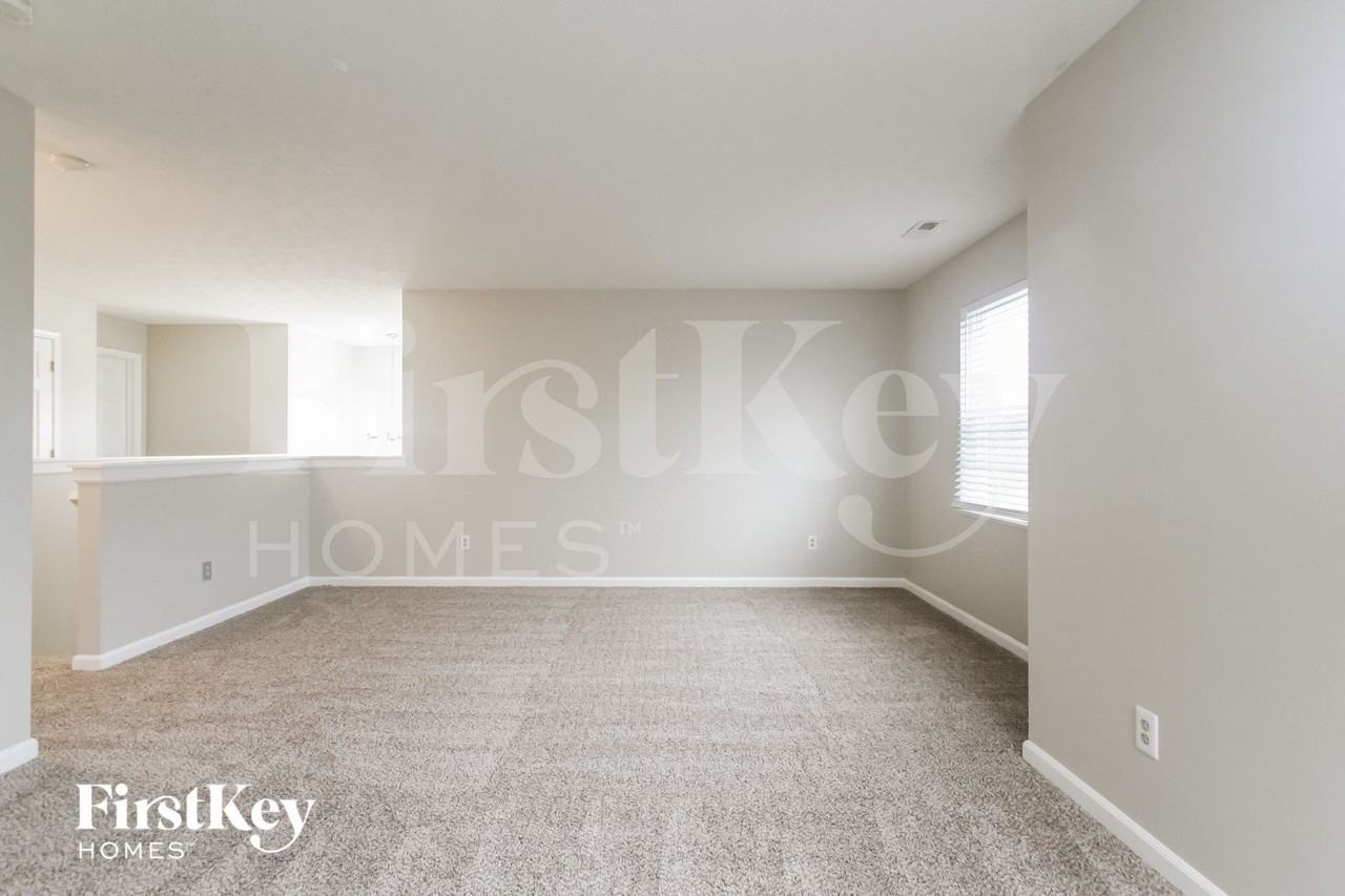 8051 Little River Ln - Photo 7 of 15