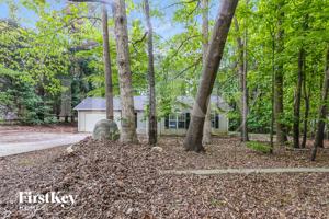 featured image of 110 Waderich Ln