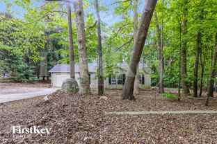 110 Waderich Ln - Photo 1 of 1