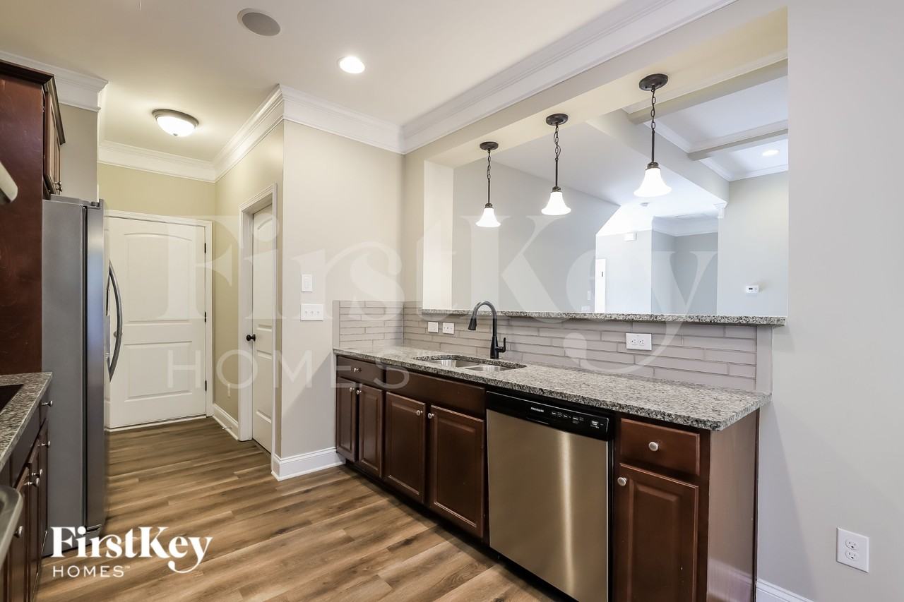 4351 Highland Gate Pkwy - Photo 6 of 15