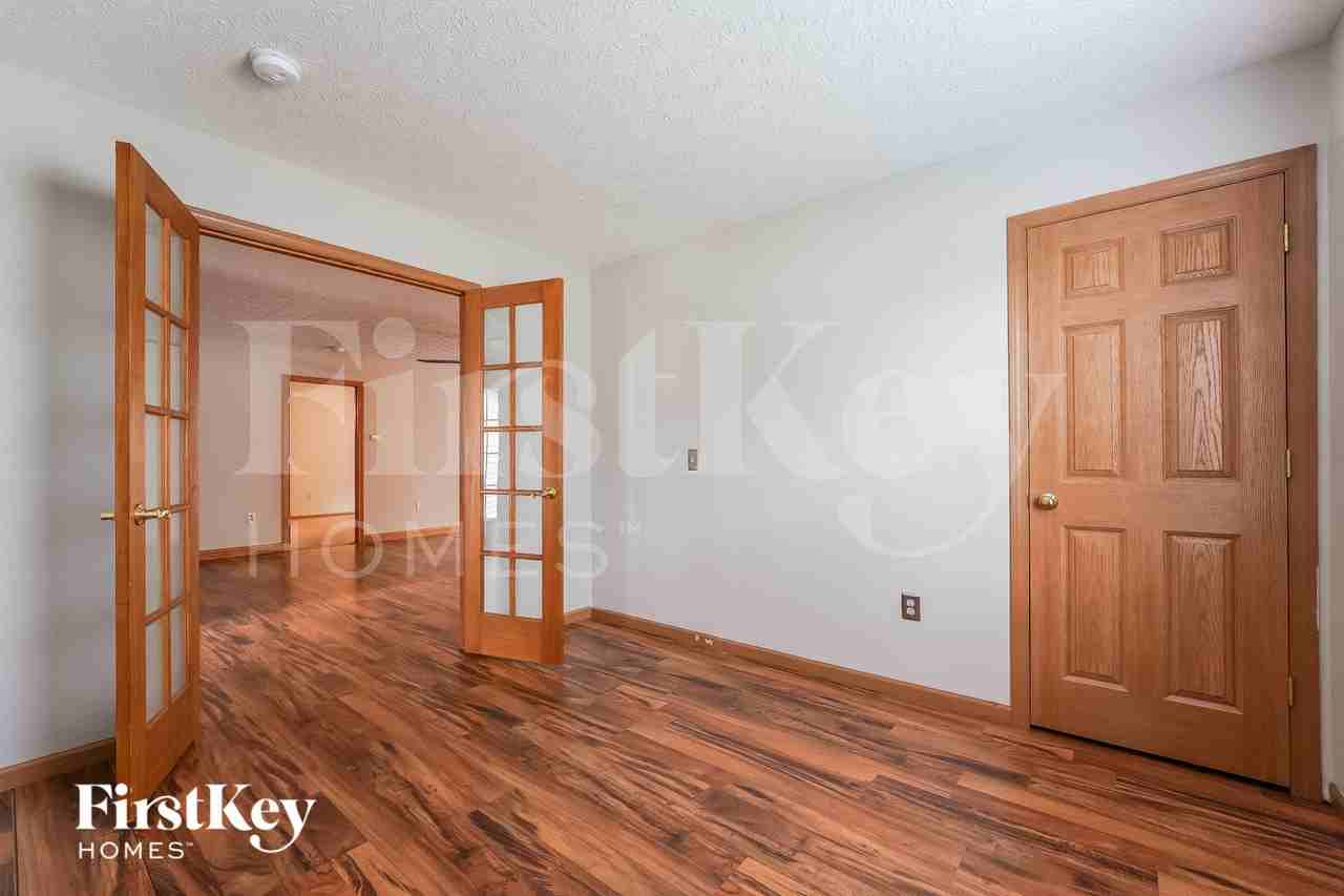 426 Flat River St - Photo 2 of 15