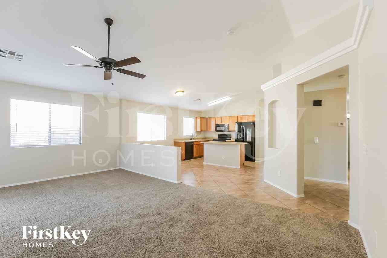 1820 S 106th Ln - Photo 7 of 15