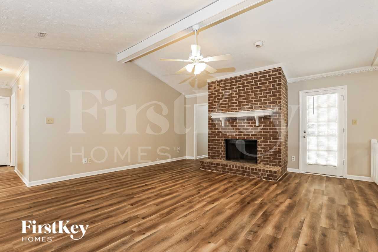 200 Ridge Way - Photo 2 of 19