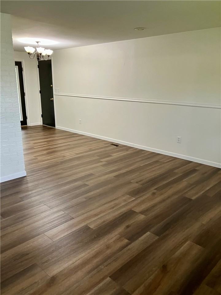 4506 Powell Rd - Photo 3 of 24