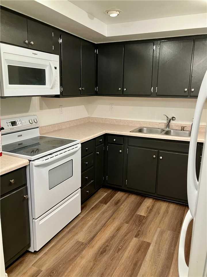 4506 Powell Rd - Photo 6 of 24