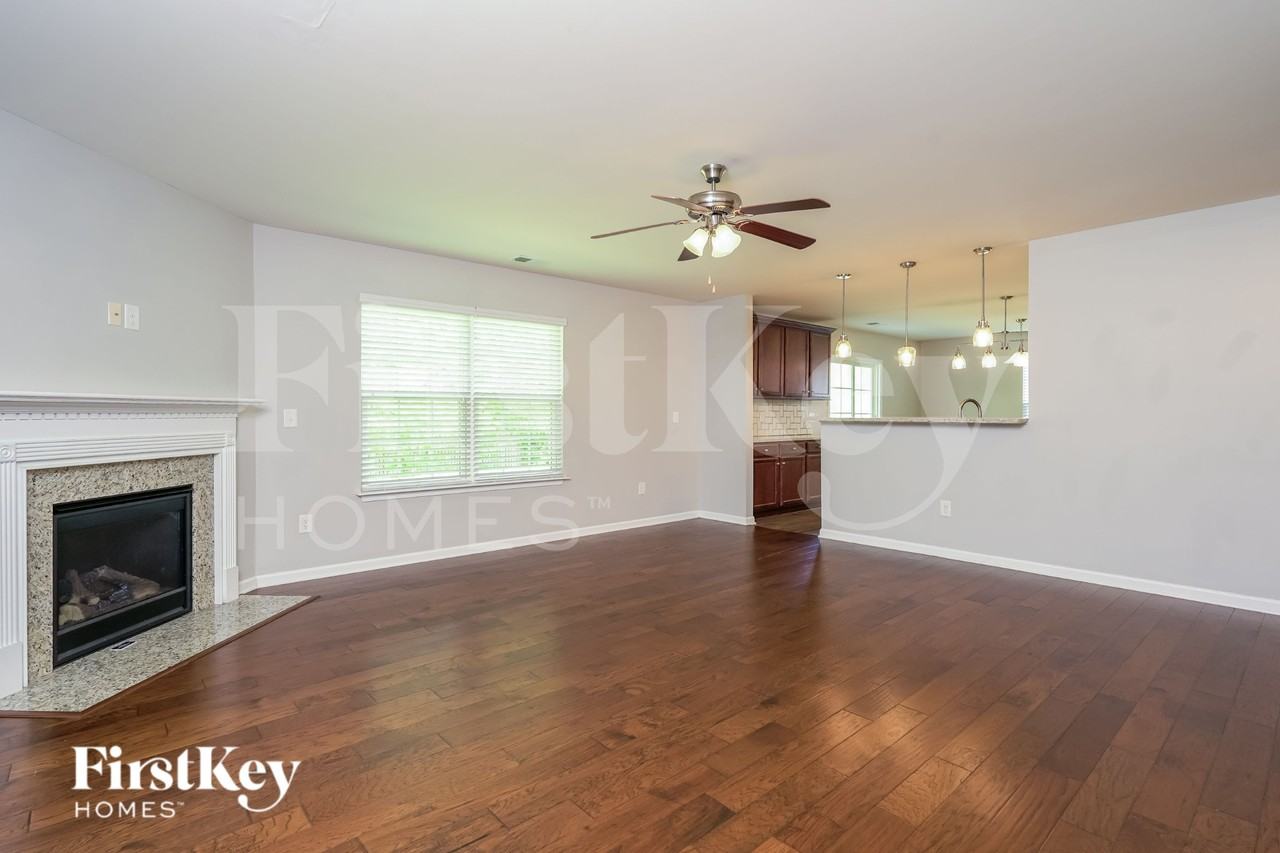 1626 Weatherend Dr - Photo 5 of 20