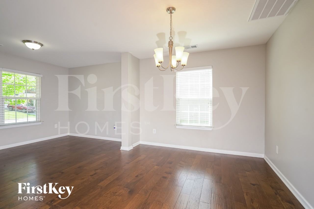 1626 Weatherend Dr - Photo 6 of 20