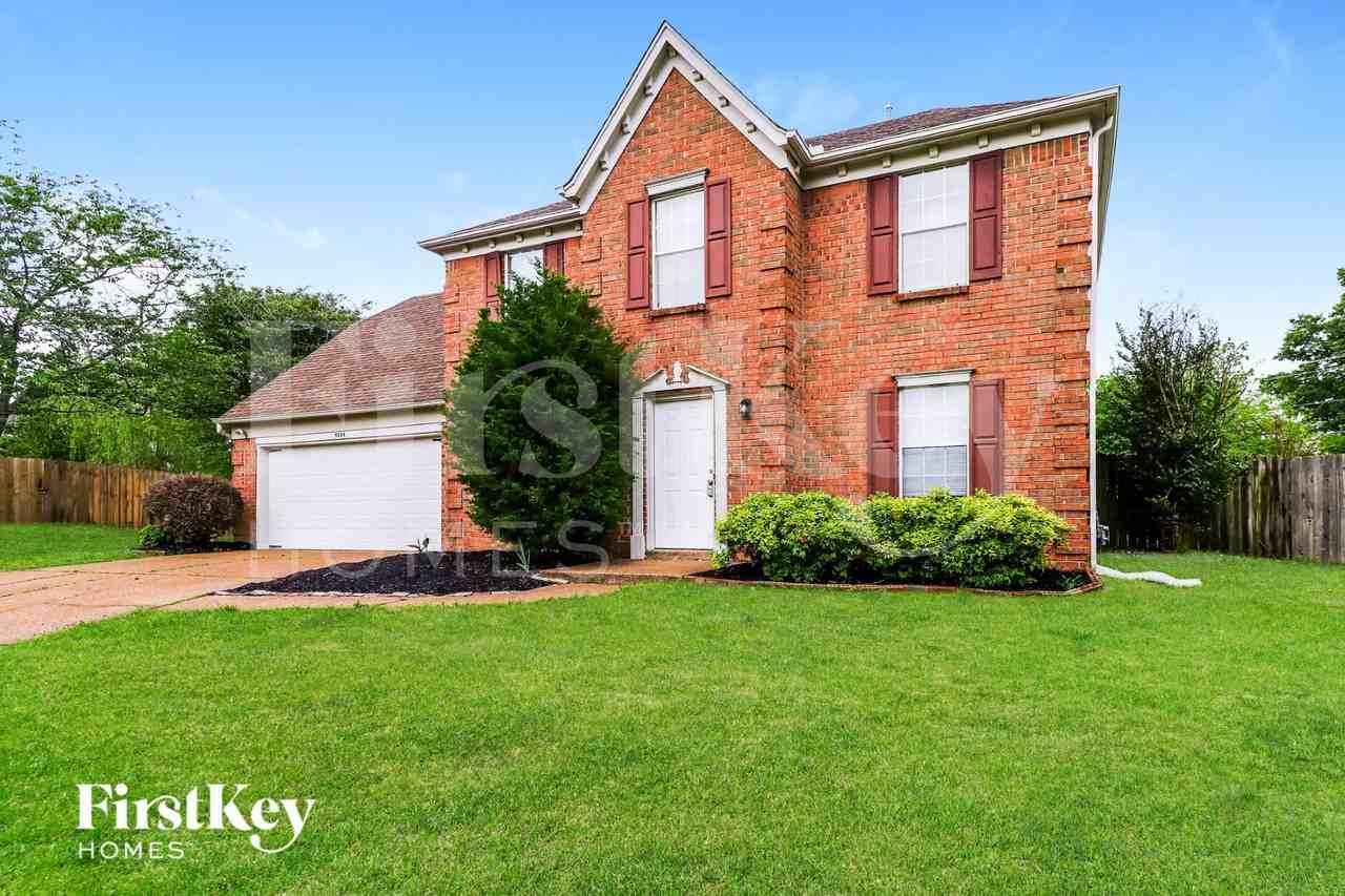 9238 Fletcher Wood Dr - Photo 2 of 15