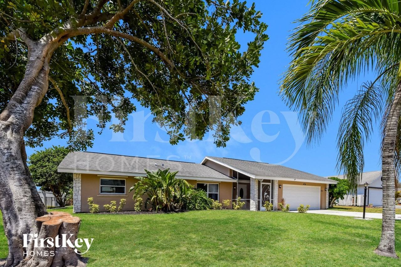 406 Se 10th Ave - Photo 2 of 15