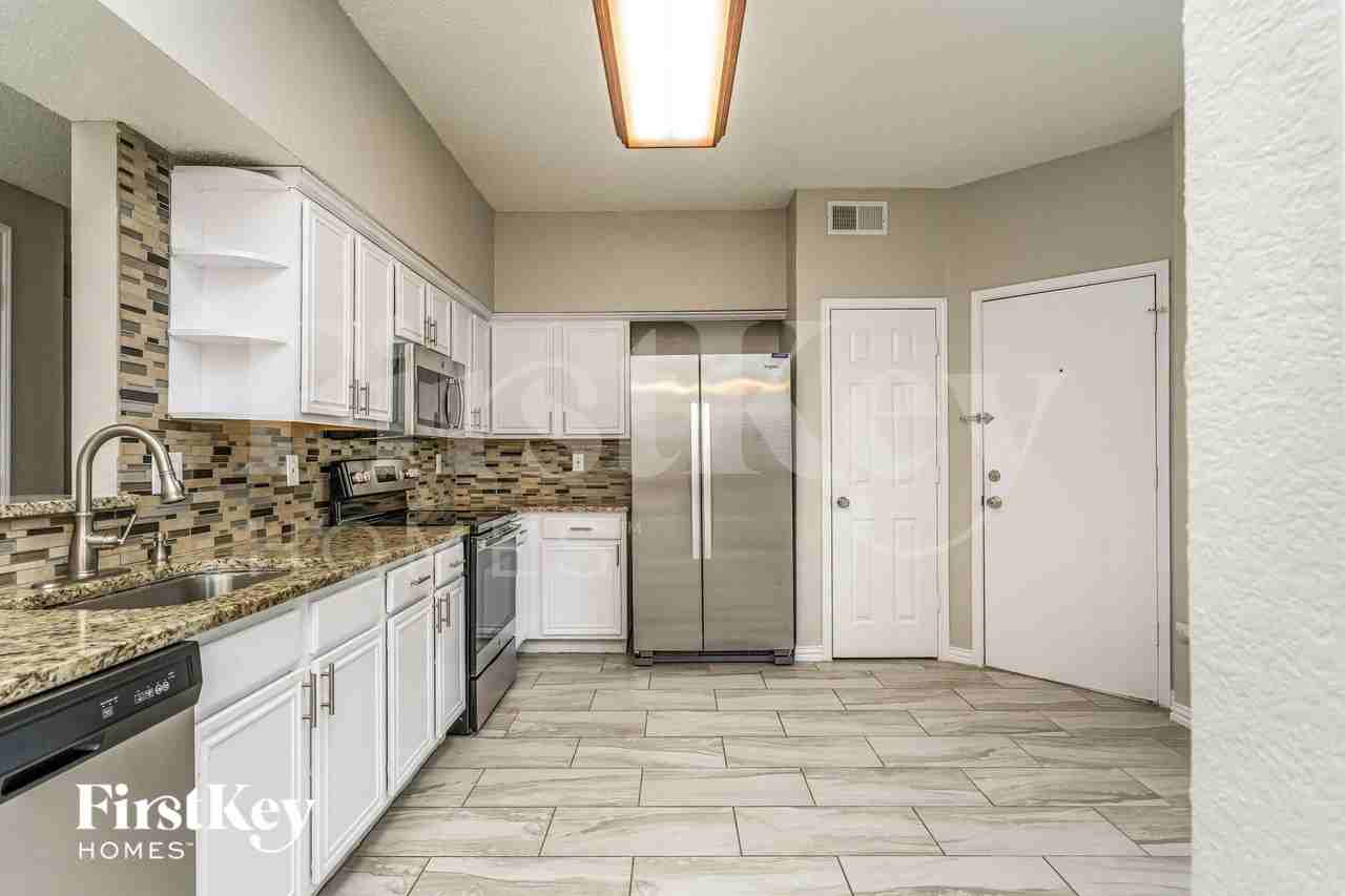 3083 Wildflower Way - Photo 6 of 15