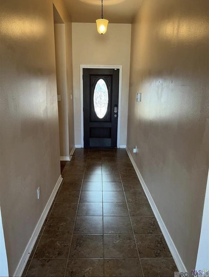 9437 Redwood Lake Blvd - Photo 3 of 25