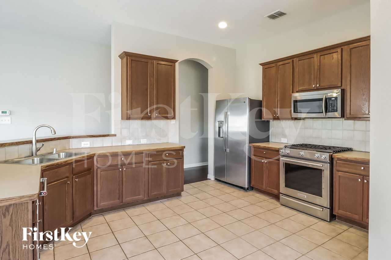 14048 Tanglebrush Trl - Photo 7 of 19