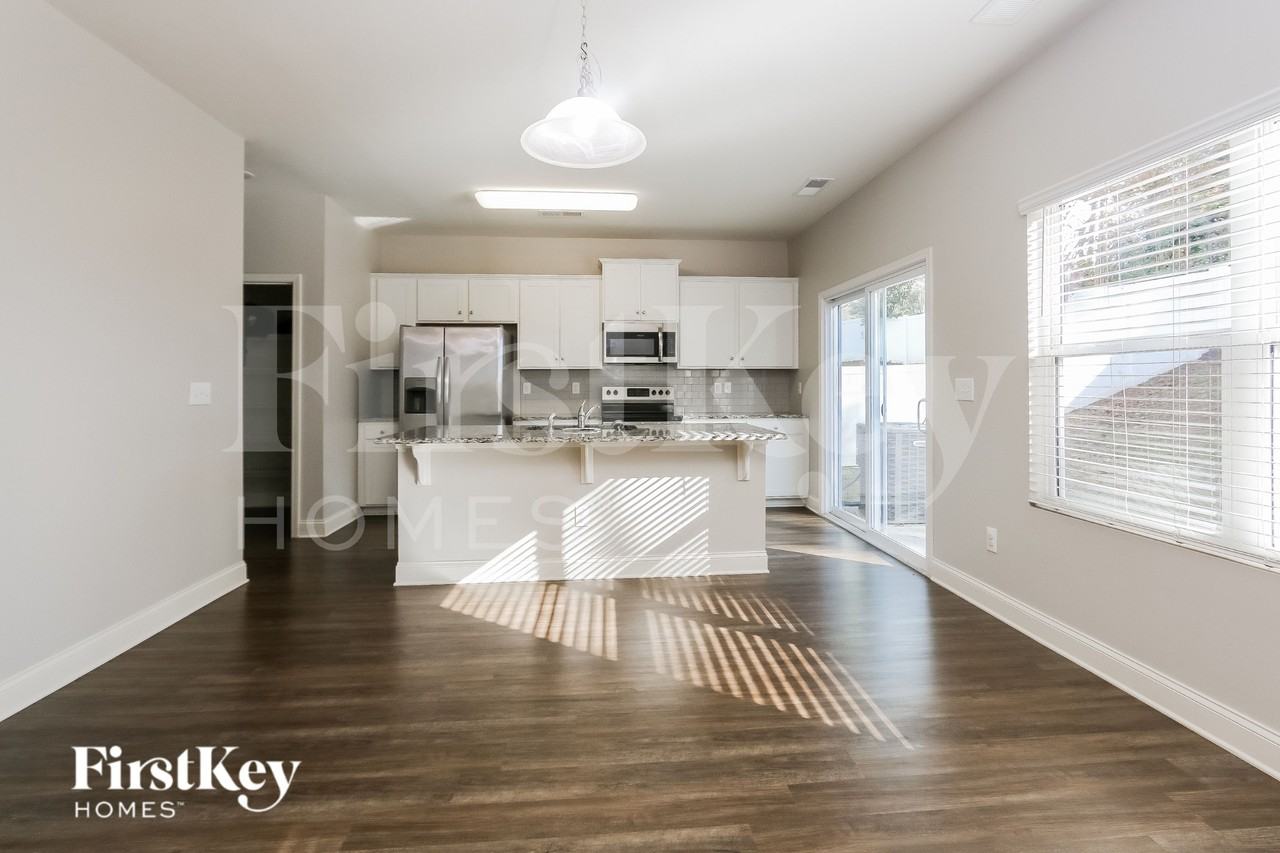 9512 Blue Knoll Ct - Photo 4 of 18
