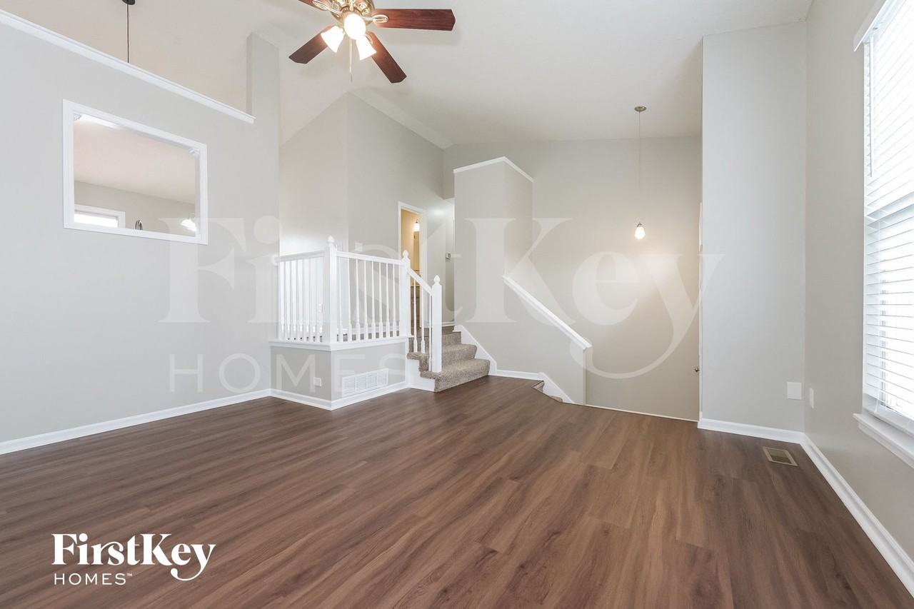 11039 N Ditman Ct - Photo 4 of 14